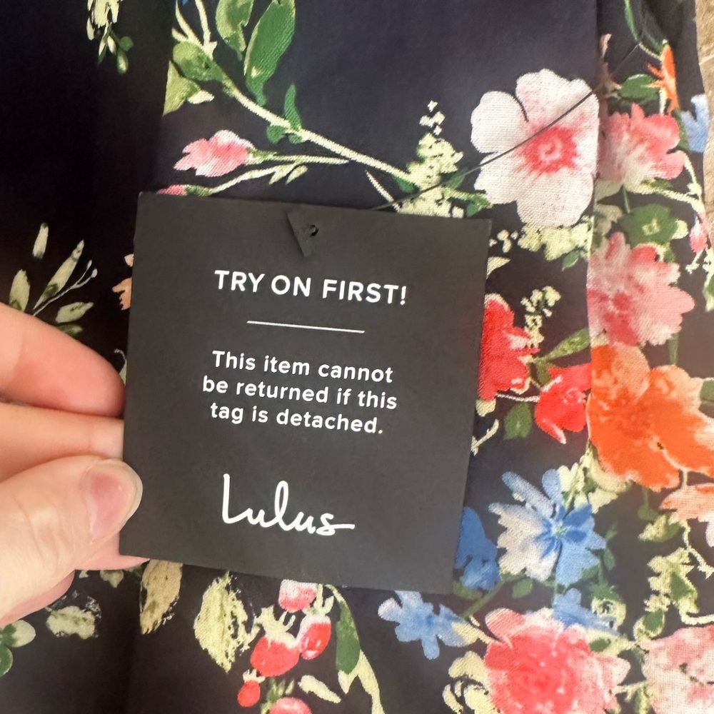 NWT Lulu’s Call it a Crush Navy Blue Ruffled Floral Print Romper - Picture 7 of 7